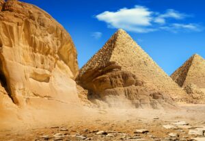 Pyramides dans la journée